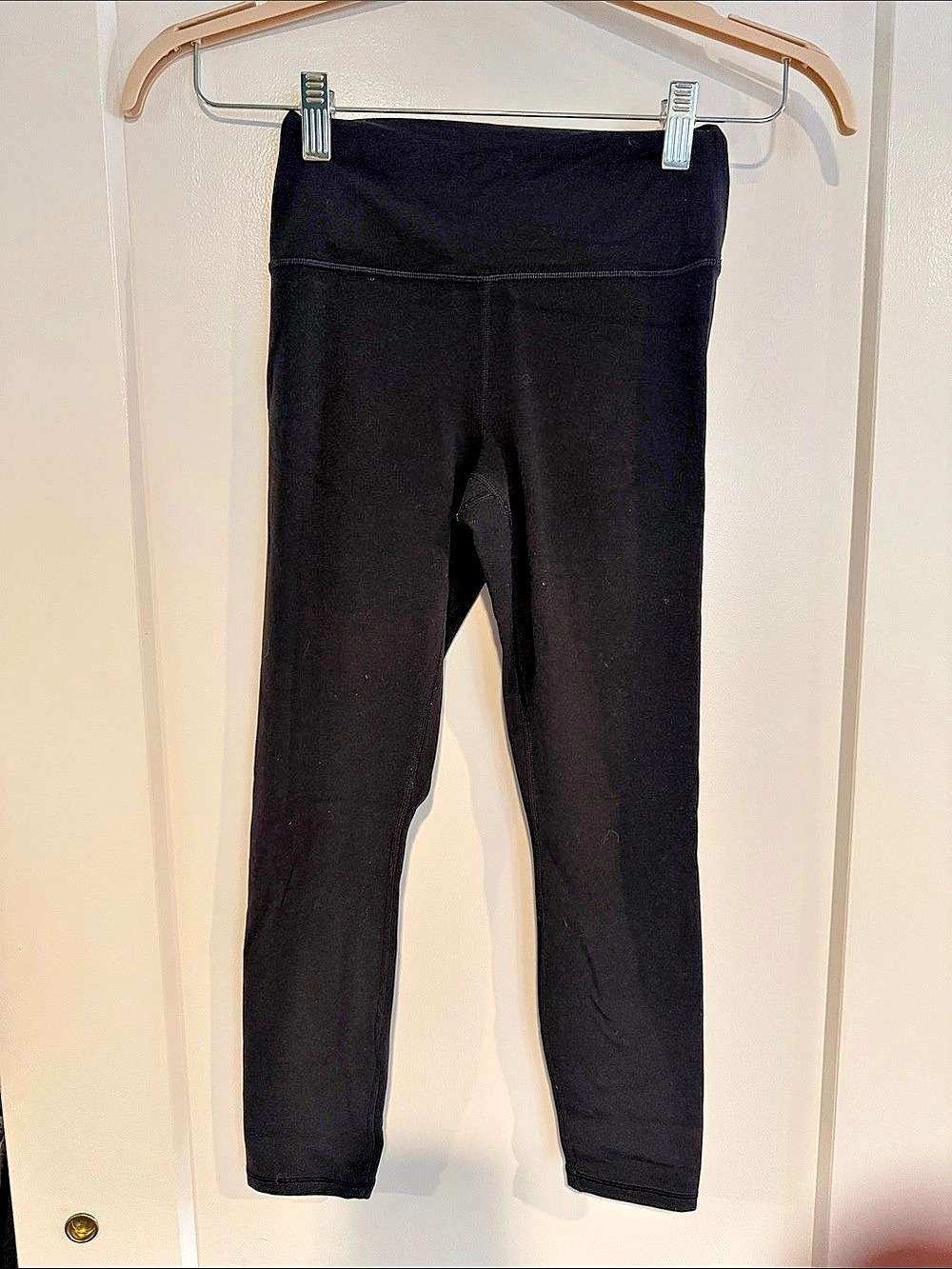 Athleta Transcend 7/8 Tight Black Small Athletic Leggings